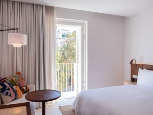 Supreme Room