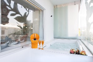 Interior miscellaneous