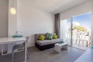 Apartment 1 Bedroom Sea View