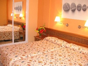 Hotel APARTAMENTOS EL CERRITO wakacje