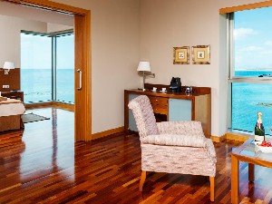 Hotel ARRECIFE GRAN HOTEL & SPA wakacje