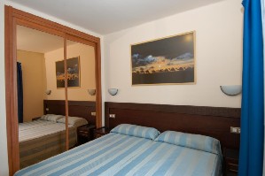 Hotel APARTAMENTOS ISLA DE LOBOS wakacje