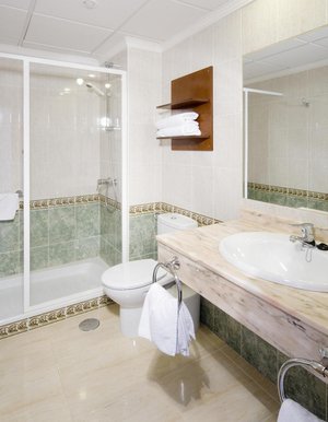 bathroom-renovated room