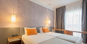 Hotel DWO YUSTE ALCALA wakacje