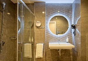 Hotel DWO YUSTE ALCALA wakacje