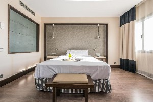 Hotel MERCADER wakacje