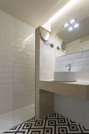 bathroom2