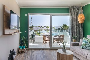 Apartment Superior Pool View