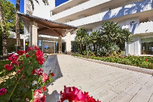 Hotel GLOBALES CALA BONA SUITES wakacje