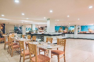 Hotel IBEROSTAR WAVES PINOS PARK wakacje