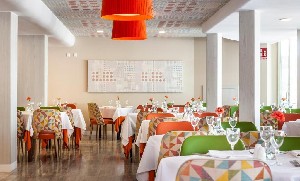 Hotel SERRANO - CLUMBA wakacje