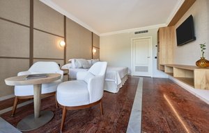 Royal Standard Room