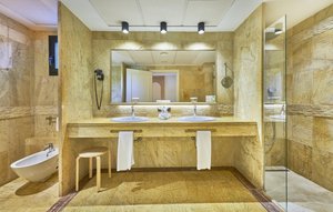 Royal Standard Room