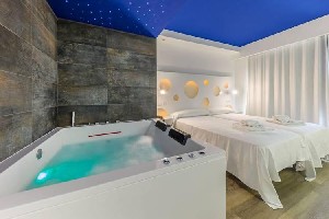 Hotel WELIKEHOTEL TRITON BEACH wakacje