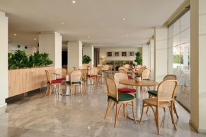 Hotel ALUA LEO wakacje