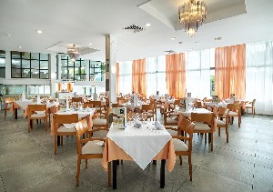 Hotel EXAGON PARK wakacje