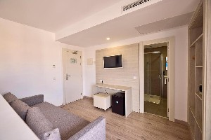 Hotel WELIKEHOTEL FENIX wakacje