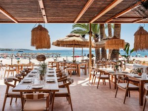Restaurant/bars