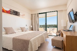 Double Lateral Sea View