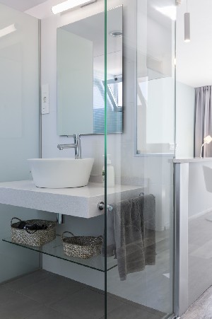 Suite Bath Example