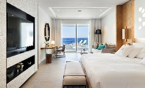 JUNIOR SUITE FRONT & PANORAMIC SEA VIEW
