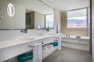 SUITE DELUXE 2 BEDROOM WITH POOL