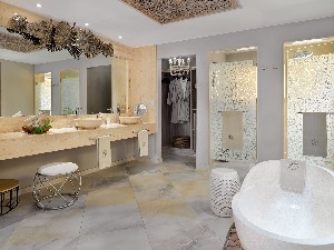 bathroom 3 bed. gran pool villa