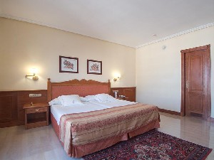 Hotel ZENTRAL CENTER wakacje