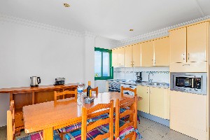 2 Bedroom Apartment (MountainView, Balcony or Terr