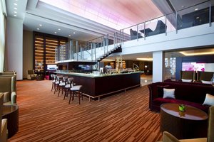 Restaurant/bars