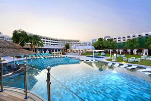 Hotel LE MERIDIEN ABU DHABI wakacje