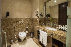 Hotel GOLDEN TULIP MEDIA wakacje