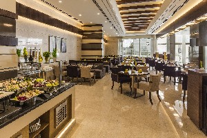 Hotel GOLDEN TULIP MEDIA wakacje