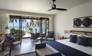 The Indian Ocean dazzles from this haven.