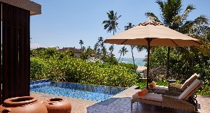 Sparkling ocean, a dream backdrop to this hideaway