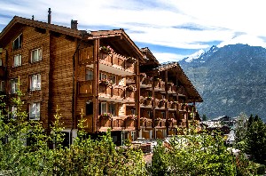 Hotel WELLNESSHOTEL SCHWEIZERHOF SAAS-FEE wakacje