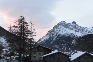 Hotel BÄRGSUNNU wakacje