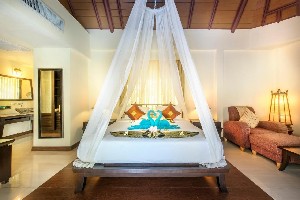 Hotel LANTA CHADA BEACH RESORT AND SPA wakacje