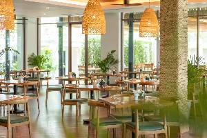 Hotel OUTRIGGER KHAO LAK BEACH RESORT wakacje