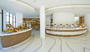 Bandara Beach Phuket 4* (4*)