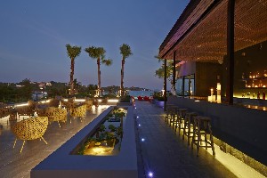 Bandara Beach Phuket 4* (4*)