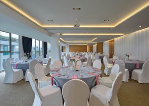 Hotel THE MARINA PHUKET wakacje