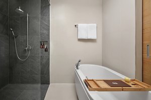 Hotel THE MARINA PHUKET wakacje