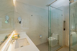 Hotel WYNDHAM GARDEN NAITHON PHUKET wakacje