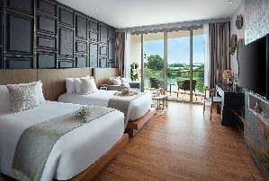 Hotel WYNDHAM GRAND NAI HARN BEACH PHUKET wakacje