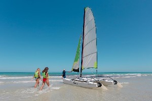 Hotel FIESTA BEACH CLUB wakacje