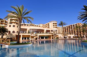Movenpick Resort & Marine Spa ***** (*****)