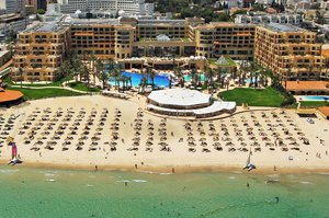 Movenpick Resort & Marine Spa ***** (*****)