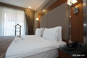 Hotel DOSSO DOSSI HOTELS OLD CITY wakacje