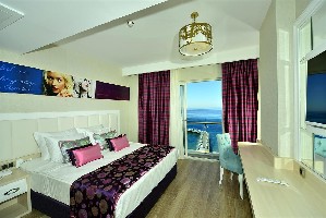 Hotel AZURA DELUXE wakacje